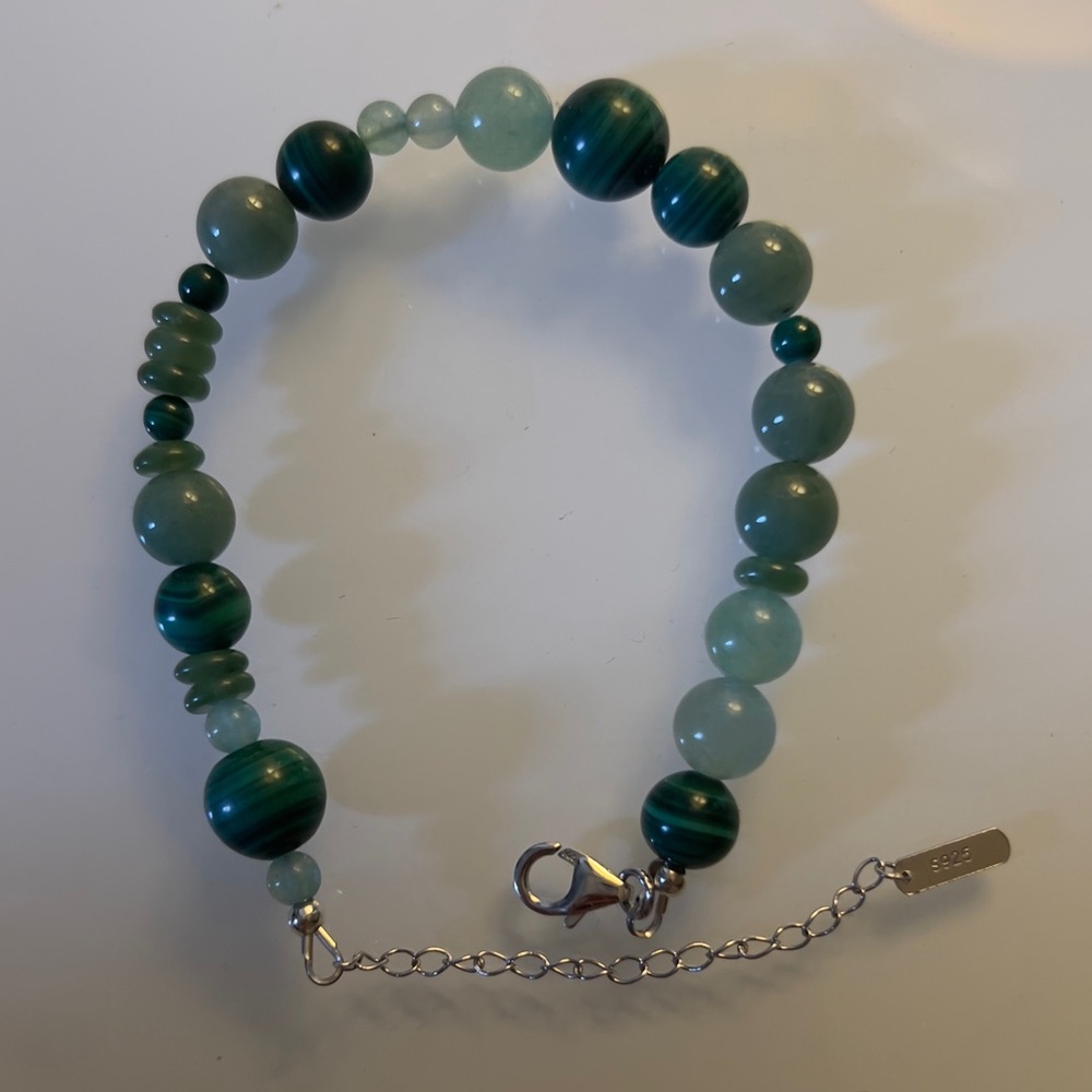 Elegant Green Adventurine, Periodt Bracelet with Adjustable Clasp